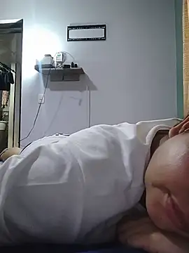 Eimy__saenz stripchat live cam model