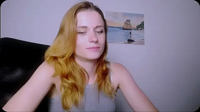 PeppyMia stripchat live cam model