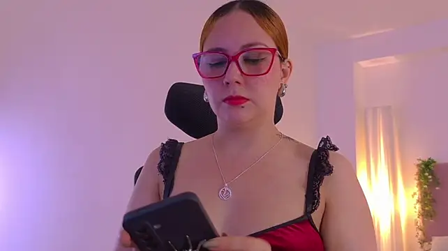 MistressErza stripchat live cam model