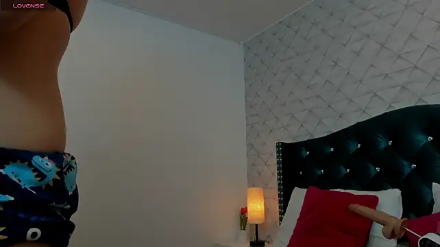 Valery_jame stripchat live cam model
