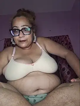 MISTI_KOLK stripchat live cam model