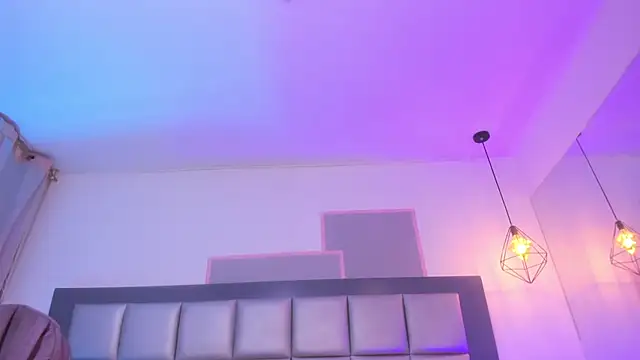 Maddie_Ray stripchat live cam model