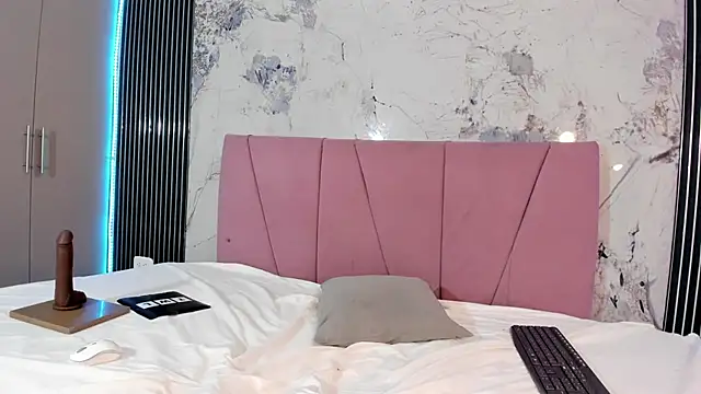 _anais_rose_ stripchat live cam model