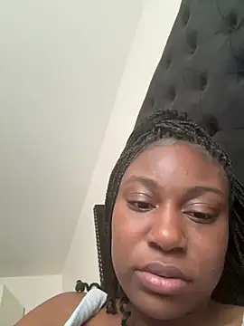 juicyyybootyy stripchat live cam model