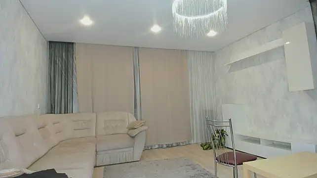 SherelyKlo stripchat live cam model