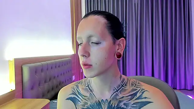 ivo_blake stripchat live cam model