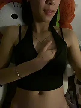 Luna383 stripchat live cam model