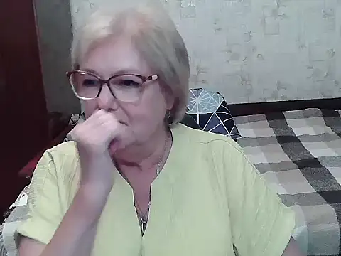 Renata62011 stripchat live cam model