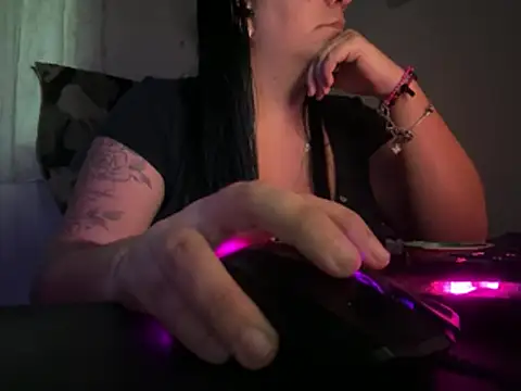 Maconheiraxx stripchat live cam model