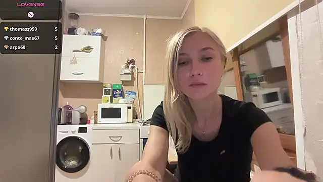 AngelJeni stripchat live cam model