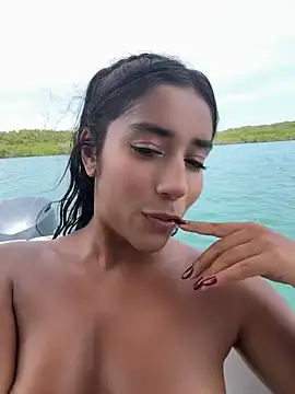 SaryJonex stripchat live cam model