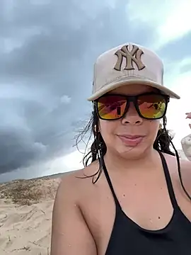 DiosaArdiente stripchat live cam model