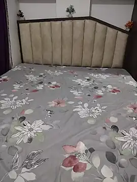 dipika-13 stripchat live cam model