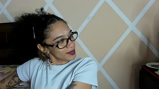 arii_barthon stripchat live cam model