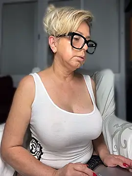 milfevapeccato stripchat live cam model