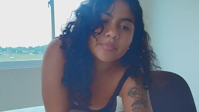 chicduality stripchat live cam model