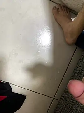 Mrgrandemiralo stripchat live cam model