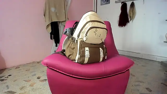 CAMILA--REY stripchat live cam model