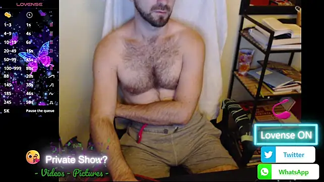 RealManHaveHairy stripchat live cam model