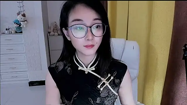 NIAN-er stripchat live cam model