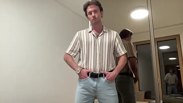 cute_mark stripchat live cam model