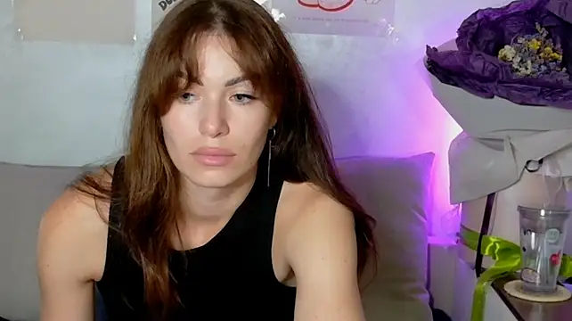 SweetDarling7 stripchat live cam model