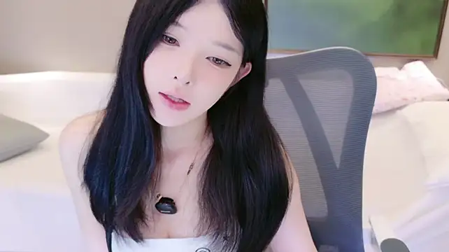 EnEn_xiaobao stripchat live cam model