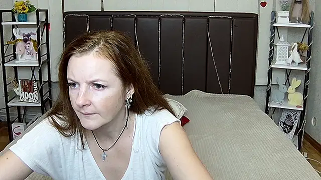 MeganPirs stripchat live cam model