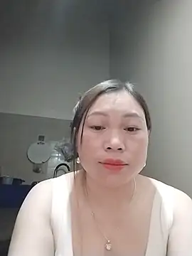 Cong2211 stripchat live cam model