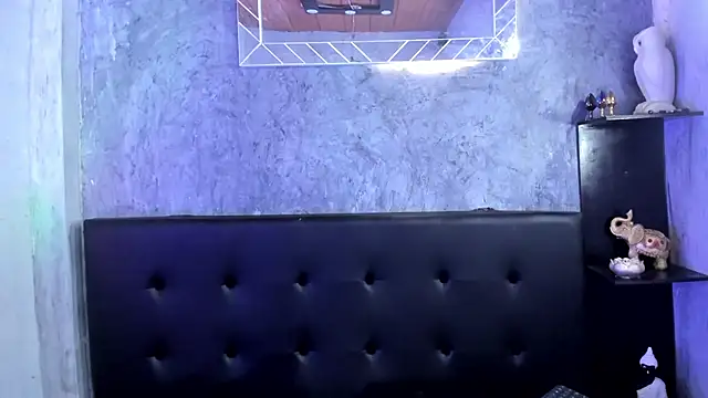 Caroline420_ stripchat live cam model