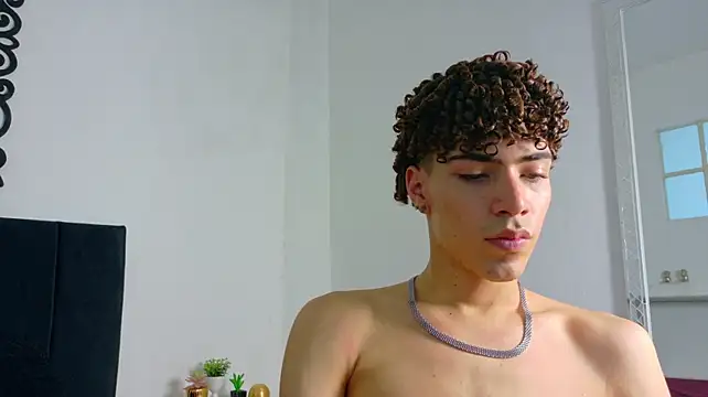 Monyel_Blake stripchat live cam model