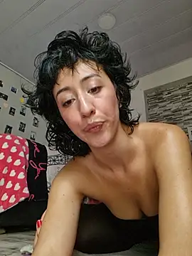 _valerianam stripchat live cam model