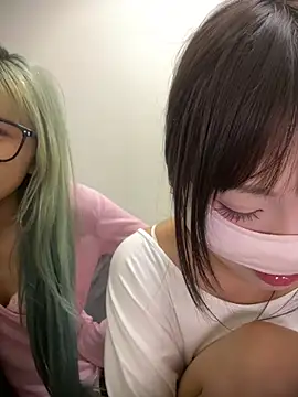 Rocket-Girl stripchat live cam model