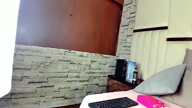 MiaStromh stripchat live cam model