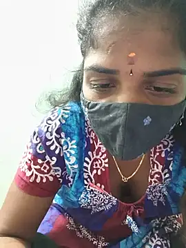 Tamil-yalini stripchat live cam model