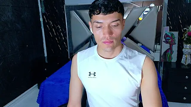 Aron_Darkx stripchat live cam model