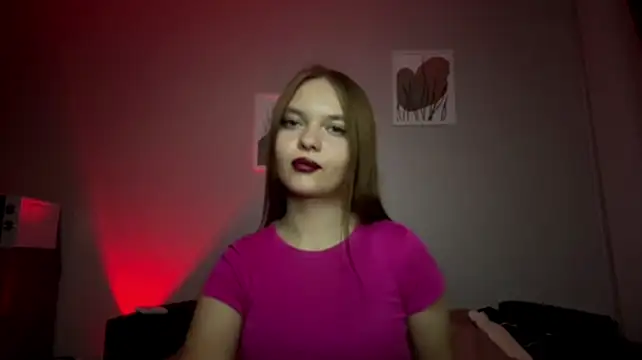 Frostyylina stripchat live cam model