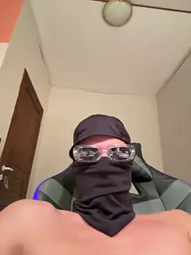orientalzeb92 stripchat live cam model