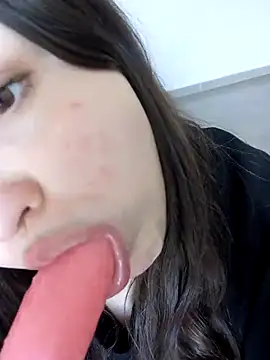 BadPeroCute stripchat live cam model