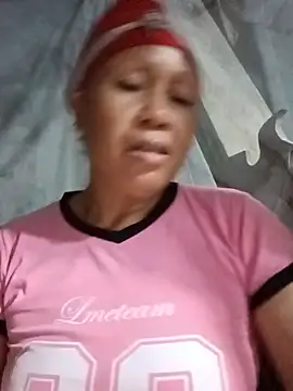 mayhenry stripchat live cam model