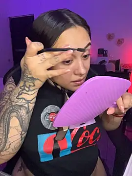 Lilyhotson stripchat live cam model
