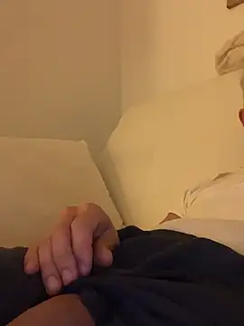 Frank22xx stripchat live cam model