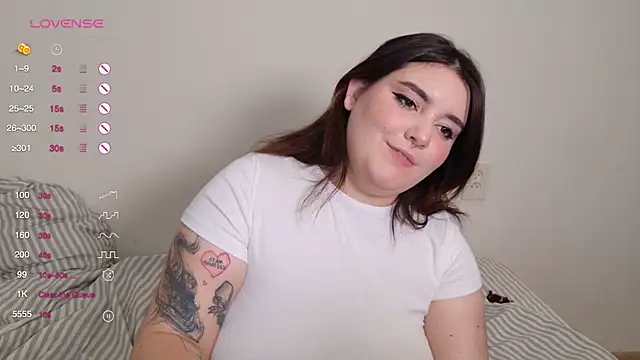 YumiYammy stripchat live cam model