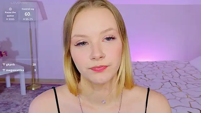 StaceyyJones stripchat live cam model