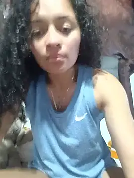 Estrella2001 stripchat live cam model
