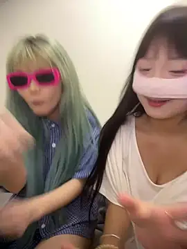 Rocket-Girl stripchat live cam model