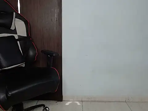 Sexylovee8 stripchat live cam model