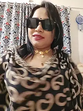 Odhora-20 stripchat live cam model