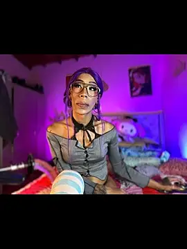 Naugth_channel_ts stripchat live cam model