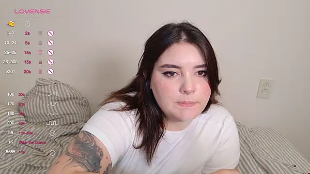 YumiYammy stripchat live cam model